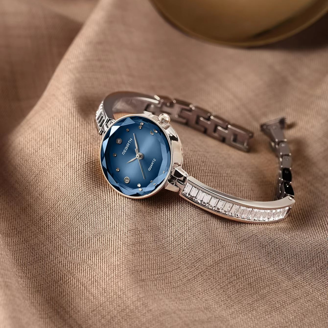 Luxury Watch Strap - Light Luxury Cut Blue Glass Dial