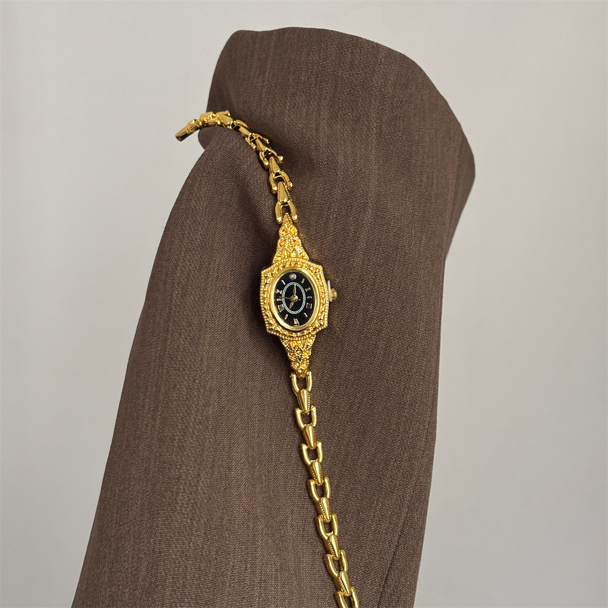 Vintage Niche Diamond Inlaid R - огляд і ціна Luxury Watch Grade